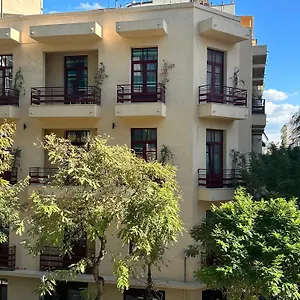 The Maroon Bottle Luxury Apartmanhotel